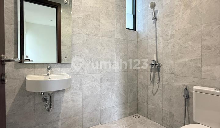 New Ready-to-Occupy Home in Podomoro, Minimalist Design, Easy Access. New Ready-to-Occupy Home in Podomoro, Minimalist Design, Easy Access.