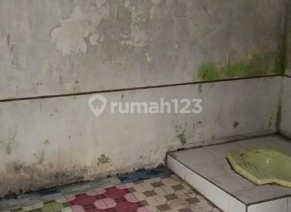 Spacious & Strategic Shop House in Kiaracondong, Ideal for Business & Investment! 2