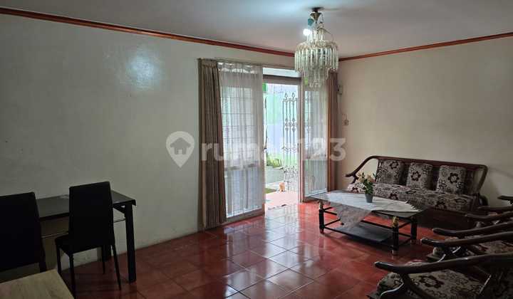 Disewakan Rumah Siap Huni Di Jl. Moch. Toha – Lokasi Strategis & Nyaman! 1