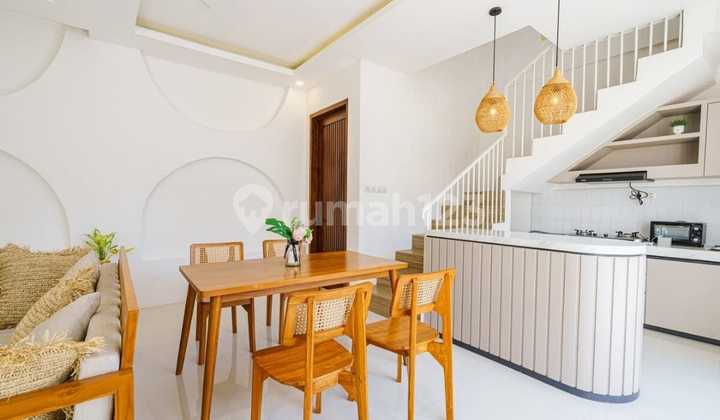 For Sale 2-Storey Mediterranean Style Villa For Sale 2-Storey Mediterranean Style Villa