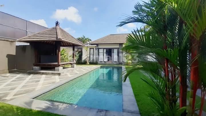 (ARI1065) Spacious 3-Bedroom Villa & Large Garden in Prime Umalas Location
