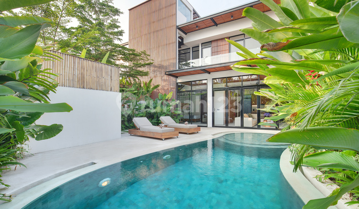 (ARI1023) Elegant 3-Bedroom Villa Within Walking Distance to the Beach (ARI1023) Elegant 3-Bedroom Villa Within Walking Distance to the Beach