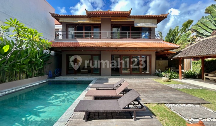 (ARI1001) Vila 4 Kamar Tidur yang Tenang di Canggu dengan Jarak Jalan Kaki ke Pantai (ARI1001) Vila 4 Kamar Tidur yang Tenang di Canggu dengan Jarak Jalan Kaki ke Pantai