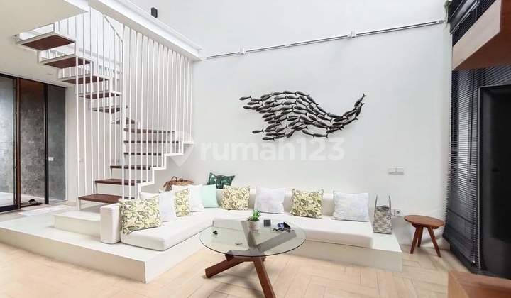 (ARI1004)  3 Bedroom Modern Villa in the Heart of Berawa