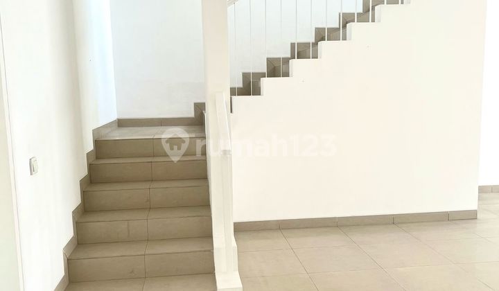 New House in JGC, Ready to Move In 2