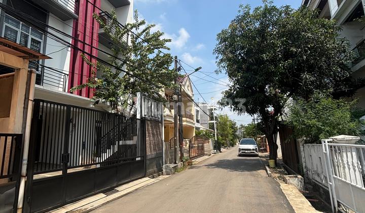 Jual Rumah Cantik Siap Huni di Kawasan Gading Griya Residence Jual Rumah Cantik Siap Huni di Kawasan Gading Griya Residence