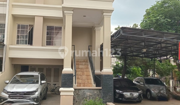 Sell Beautiful Gading Grande House Ready to Occupied 3 Floors