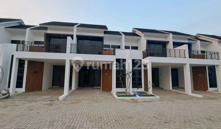 2-Story House Ready in Karawaci, Just Book 10 Million All-In 1