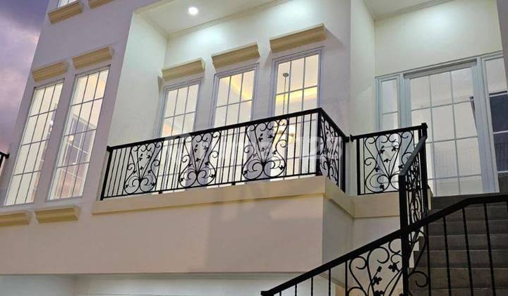 Rumah Mewah 3 Lantai Sangat Kokoh Dan Interior Full Marmer Serta Sanitary Exclusive Grohe Di Pulomas, Jakarta Timur Dalam Kavling One Gate Access. Aman Strategis, Nyaman Dan Bebas Banjir. Sekali Lihat Pasti Ingin Beli