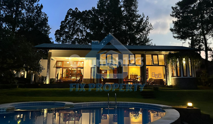Fully Furnished Dijial Luxury Villa in Cisarua, Bogor