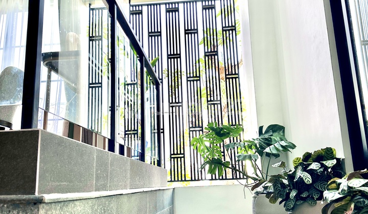 Ready-to-Occupy House in Summarecon Bogor, a Step Away from the Commercial Area.