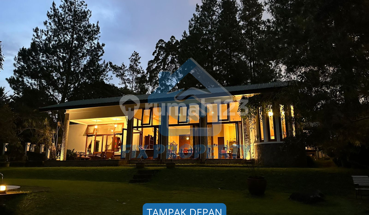 Fully Furnished Dijial Luxury Villa in Cisarua, Bogor