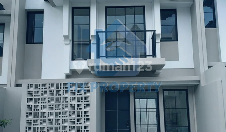 For Rent House in Summarecon with Good and Cool View For Rent House in Summarecon with Good and Cool View
