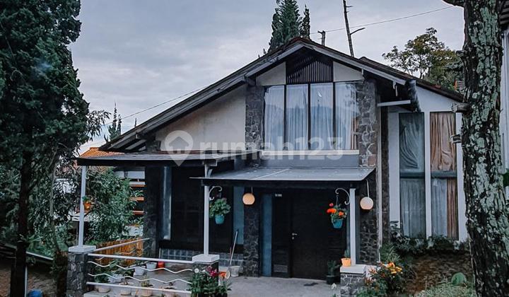 Cool Asri Villa at Istana Bunga Cihideung Bandung