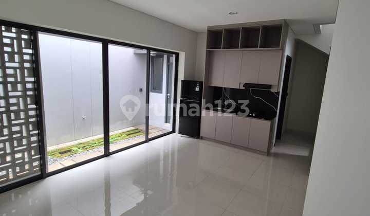Rumah Modern Minimalis Murah Nyaman di Summarecon Bandung 1