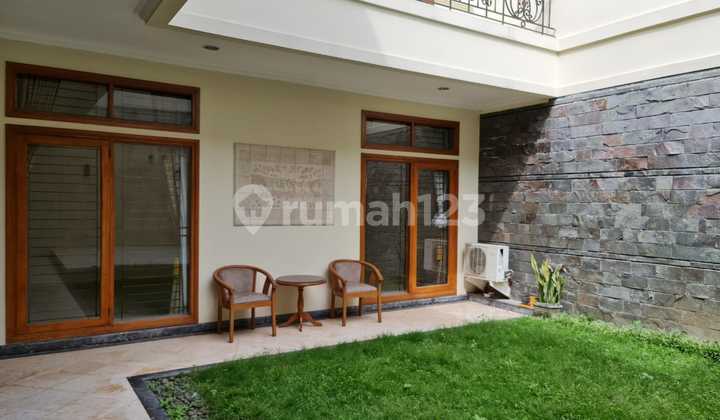 rumah bagus sangat terawat dan siap huni di Setra Duta, Bandung 2