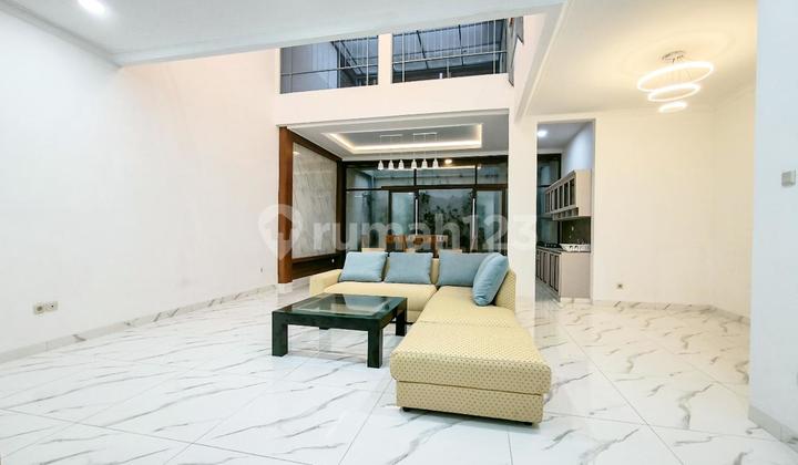 Rumah Modern 2 Lantai Design Keren di Batununggal Bandung