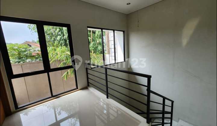 New Minimalist Comfortable House in Budi Luhur Bandung 2