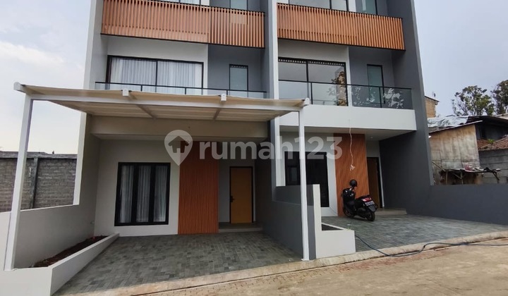 Rumah baru minimalis di Setra duta, Bandung Rumah baru minimalis di Setra duta, Bandung