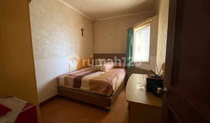 For Rent: Mediterranean Apartment Gajah Mada, 2 Bedroom Type, Semi Furnished 2