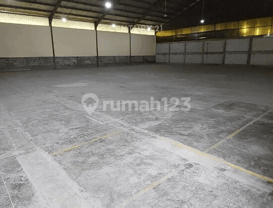 Strategic Warehouse Unit Location on Jl Raya Bogor Cibubur Strategic Warehouse Unit Location on Jl Raya Bogor Cibubur