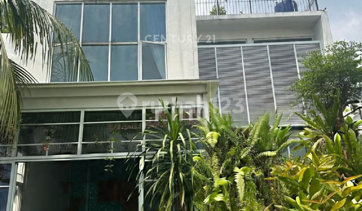 For Sale Luxury House Ready to Occupy in Pulo Asem, East Jakarta