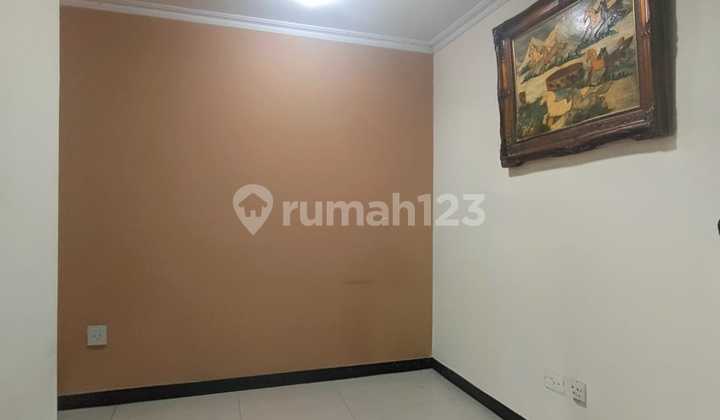 Rumah Minimalis Kav Polri Rapih Siap Huni di Jelambar Jakarta Barat 2