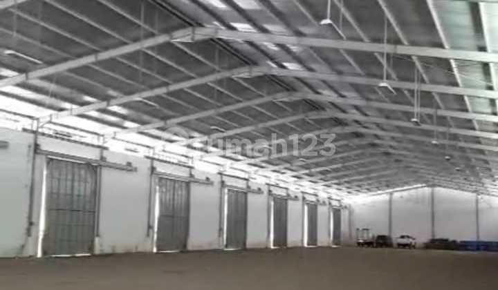 For Rent: Shared Warehouse, Tangerang Regional Training Government, 2820m² For Rent: Shared Warehouse, Tangerang Regional Training Government, 2820m²