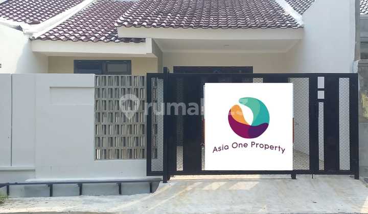 For Sale Minimalist House With Rooftop On 3rd Floor, Ready To Occupied In Duta Harapan Bekasi Flood Free