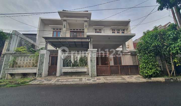 Dijual Rumah 2 Lantai Lokasi Strategis di Prima Harapan Regency