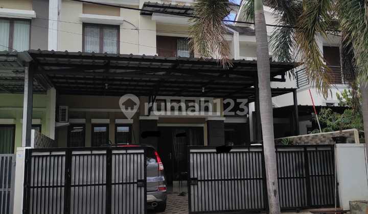 Dijual Cepat Rumah Furnish 2 Lantai Di Cluster Aralia, Harapan Indah. Bekasi