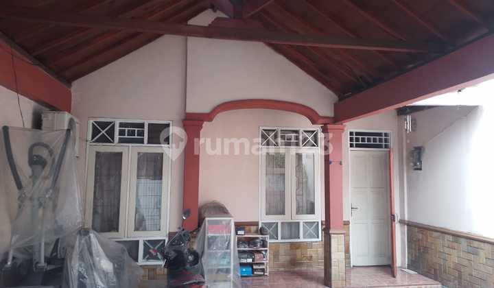 Dijual Cepat! Rumah 1½ Lantai Di Graha Raya Tangerang Selatan Dijual Cepat! Rumah 1½ Lantai Di Graha Raya Tangerang Selatan