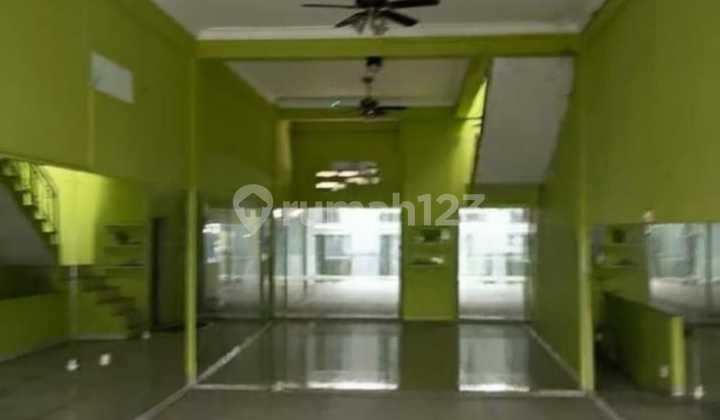 Strategic Ciledug Shop House for Business – Land Area 100, Building Area 101, Rent Price 75 Million/year. 1