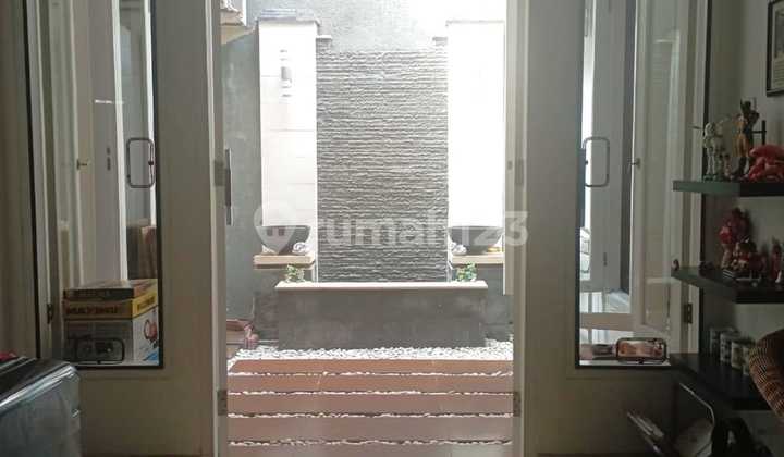 Rumah Nyaman Bintaro Sektor 5 – 4 Kamar Tidur, Hadap Utara, Shm, Harga 3,7 M! 2