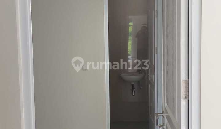 Hunian Eksklusif depan Pintu Tol Ciperna