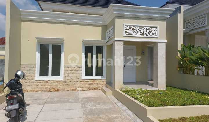 Hunian Eksklusif depan Pintu Tol Ciperna
