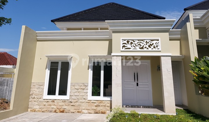 Single-story house in Cirebon City