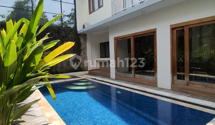 Villa in Canggu Bali Close to Finns and Atlas Beach Club Villa in Canggu Bali Close to Finns and Atlas Beach Club