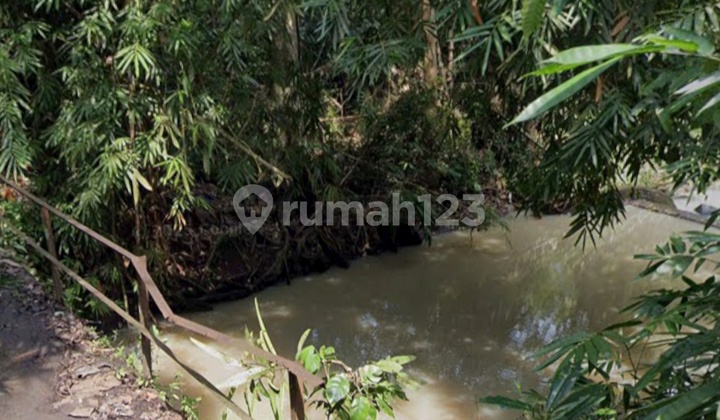 Tanah Kebun Pinggir Sungai Dekat Pantai Kelecung Bali