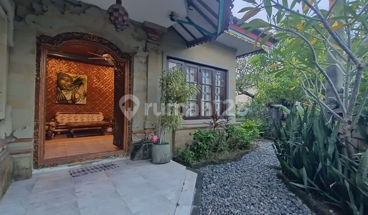 Rumah Luas 350 M2 Di Taman Griya Jimbaran Bali