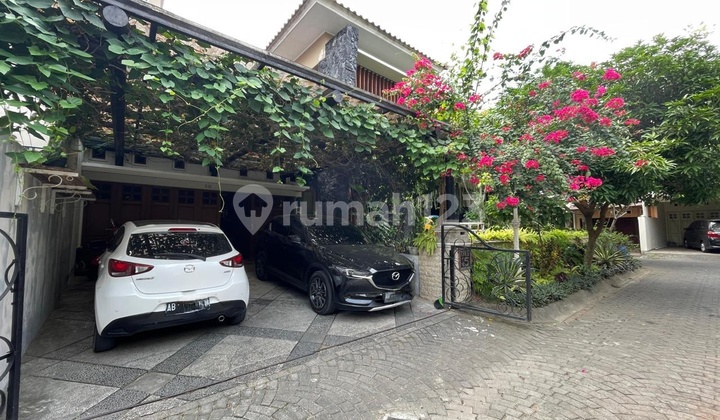 Rumah Tropis Klasik Modern Mewah@ Asri Dan Nyaman