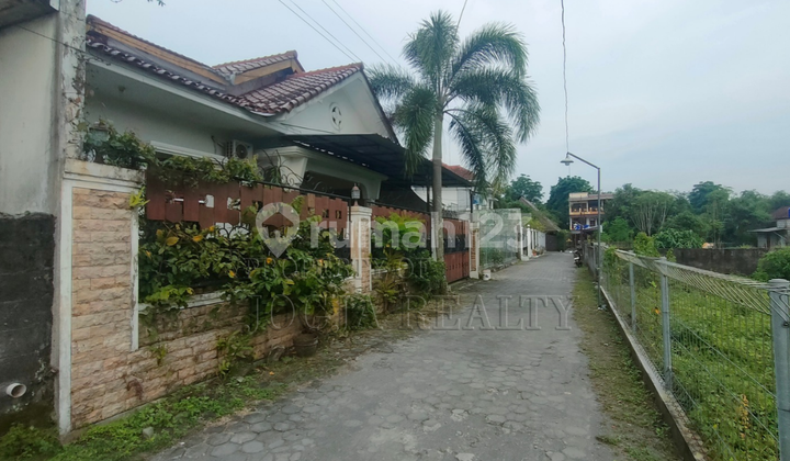 Dijual Rumah Semi Furnished Nyaman Dilokasi Strategis Hanya Selangkah ke Jogjabay Water Boom 2