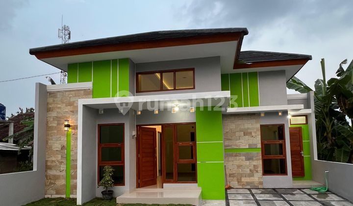 Dream House With Open Space Design And High Ceiling Loft In Bantul City, A Comfortable And Strategic Location