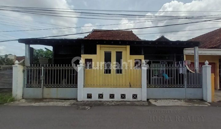 Dijual Tanah Luas Bonus Rumah Di Area Ramai Dan Berkembang Dijual Tanah Luas Bonus Rumah Di Area Ramai Dan Berkembang