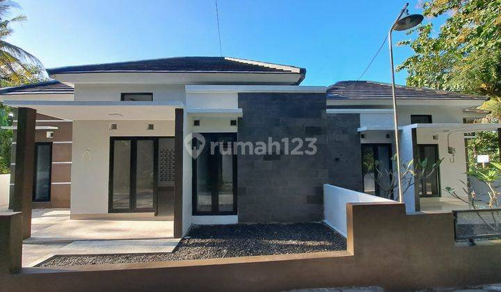 Rumah Baru Cantik Modern Minimalis Di Area Berkembang Bangunjiwo Bantul Yang Sejuk, Asri, Aman Dan Nyaman Rumah Bagus SHM di Musholla At - Taqwa, Jl. Salakan, Bangunjiwo, Kasihan, Bantul, Daerah Istimewa Yogyakarta, Indonesia, 55184, Bantul 1