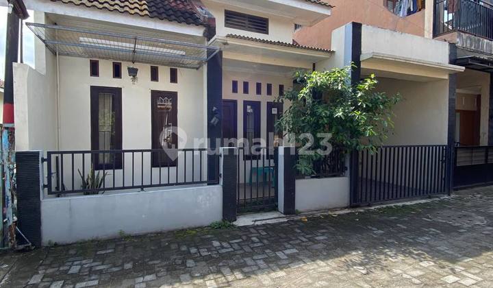 Rumah Modern Minimalis Dalam Cluster Perumahan Yang Nyaman!*