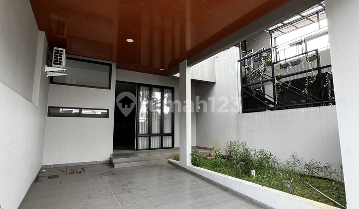 Disewakan Rumah Brand New Melati Mas Serpong, Tangerang Selatan 2
