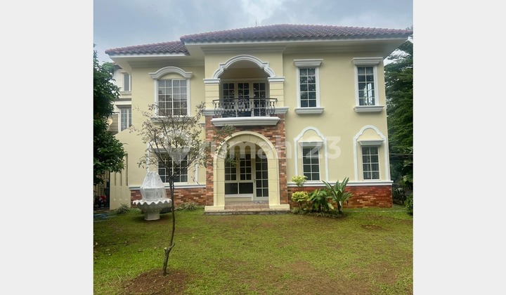 Rumah Hoek America Style The Green BSD, Tangerang Selatan