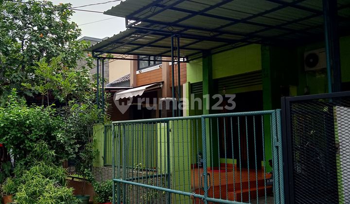 Rumah Gardenia Loka Graha Raya Bintaro, Tangerang Selatan