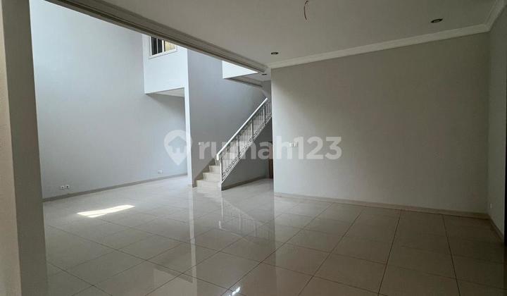 Disewakan Rumah Semi Furnished  di Sutera Onyx Alam Sutera, Tangerang Selatan 2